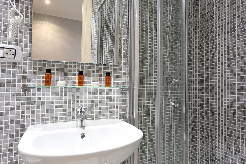Adorasuite 2 Roma Ngoại thất bức ảnh