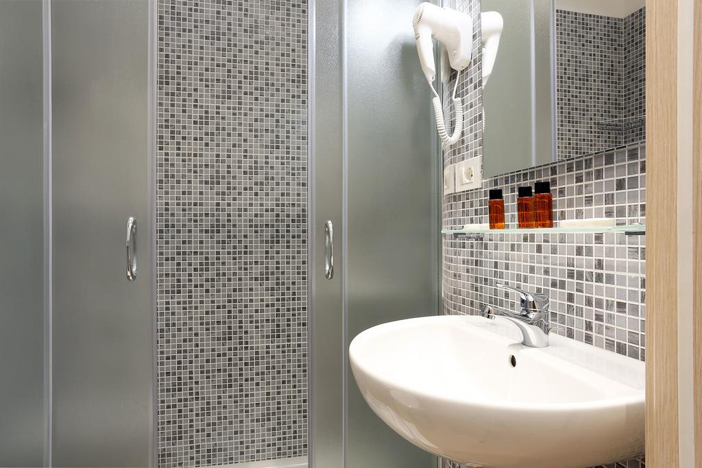 Adorasuite 2 Roma Ngoại thất bức ảnh